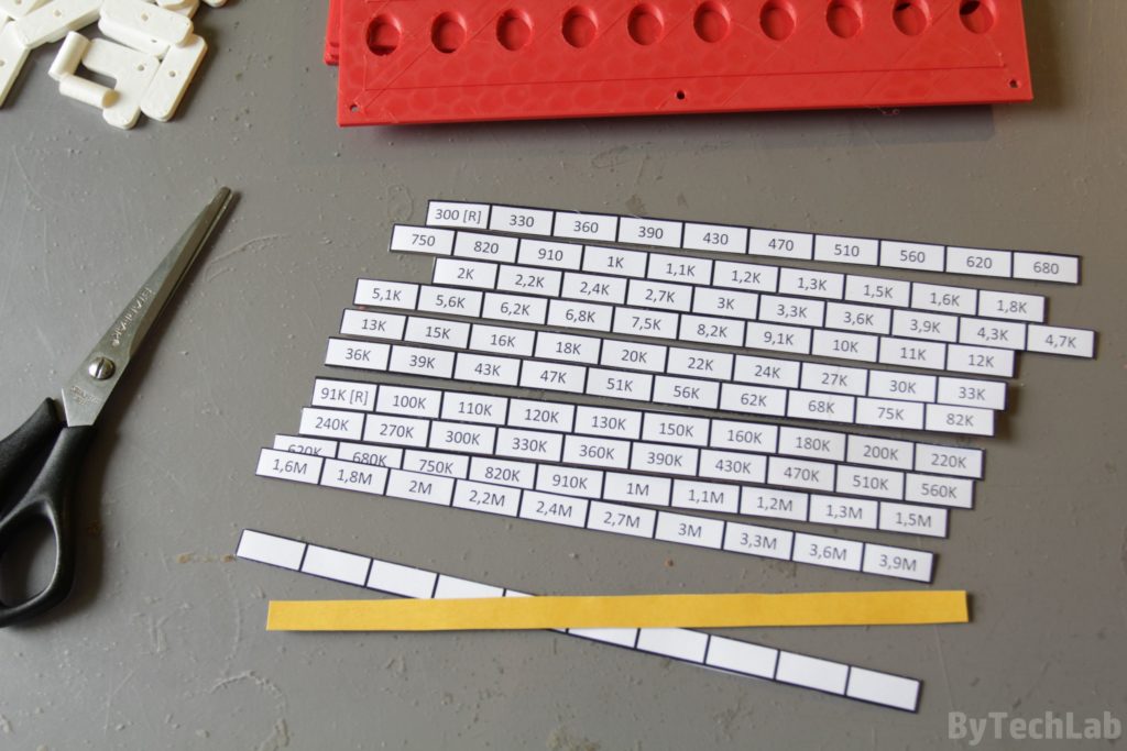 SMD parts organiser -Cutting stickers describing the content