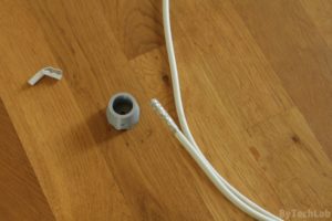 Discone antenna - Preparing coax cable: Insulation removal