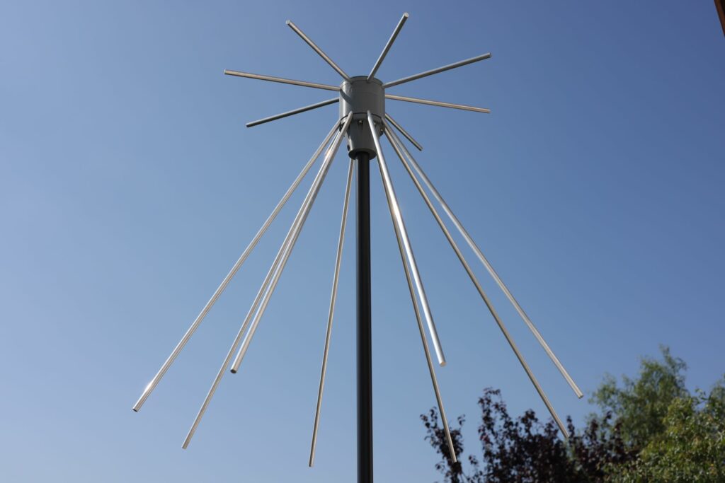 Mostly 3D Printed Discone Antenna - Mounted on balcony railing - side view