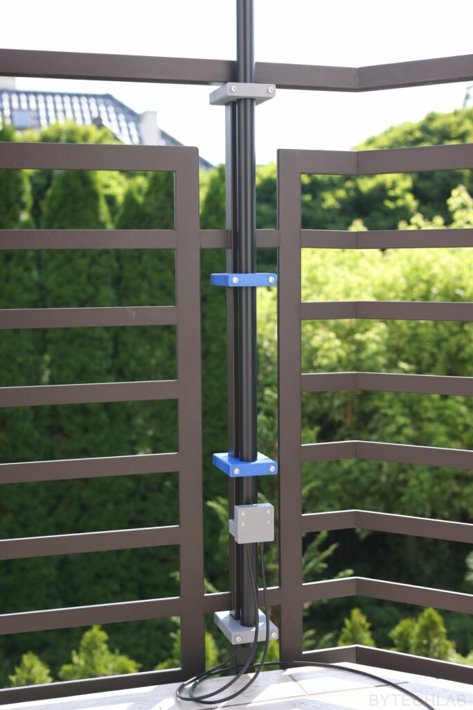 Mostly 3D Printed Discone Antenna - Mounted on balcony railing